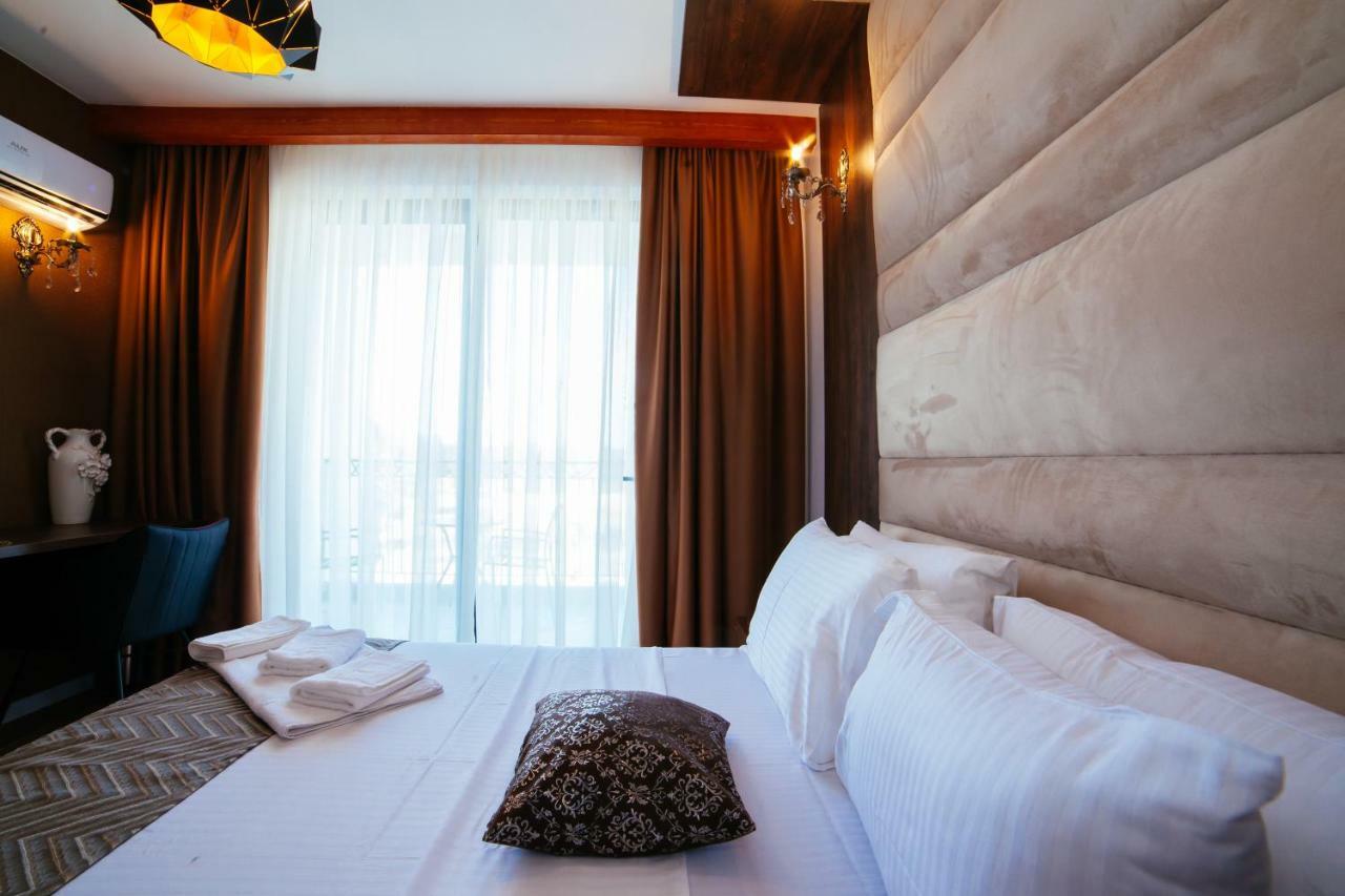 Hotel Platinum Ulcinj Exteriör bild