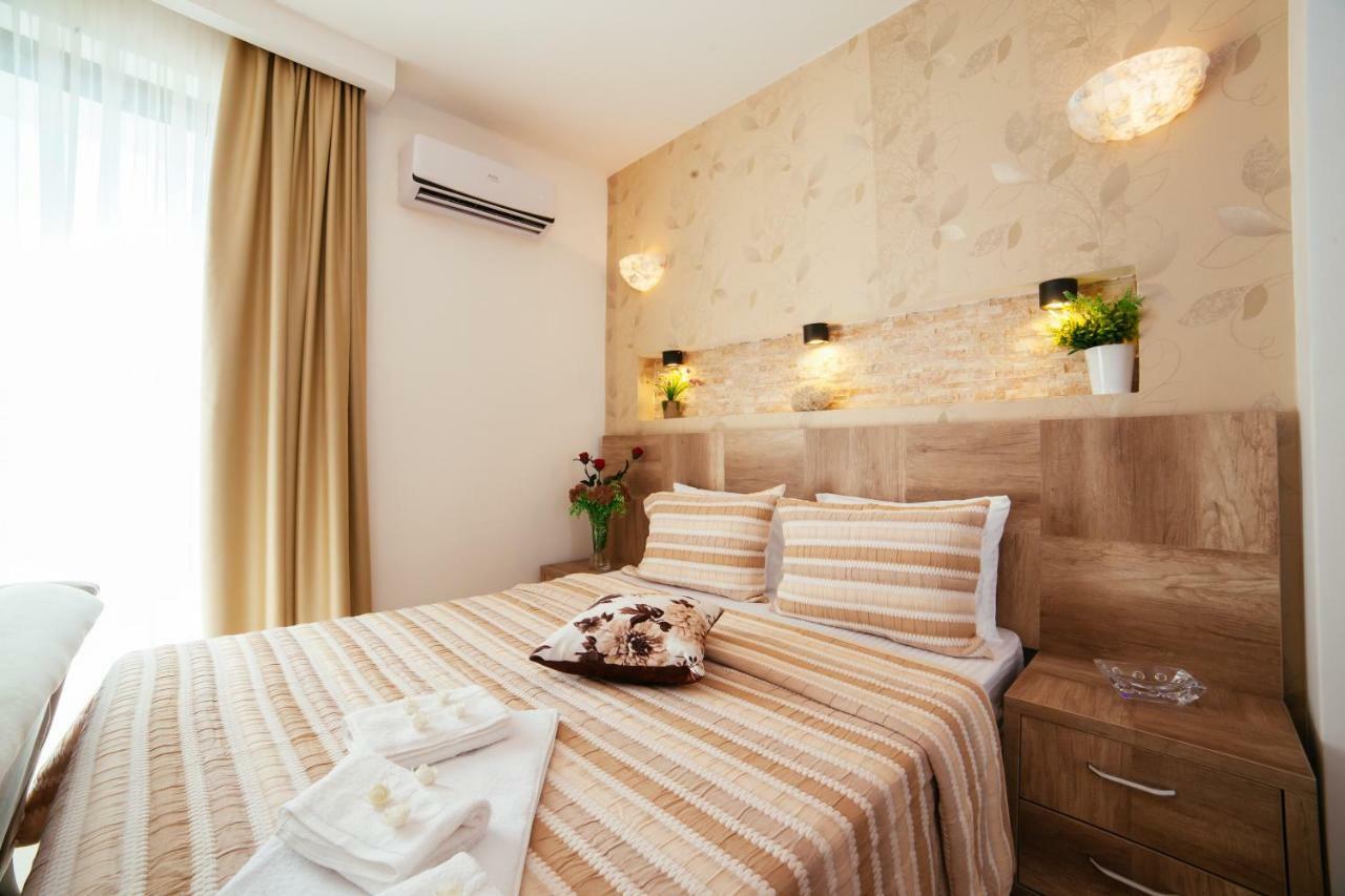 Hotel Platinum Ulcinj Exteriör bild