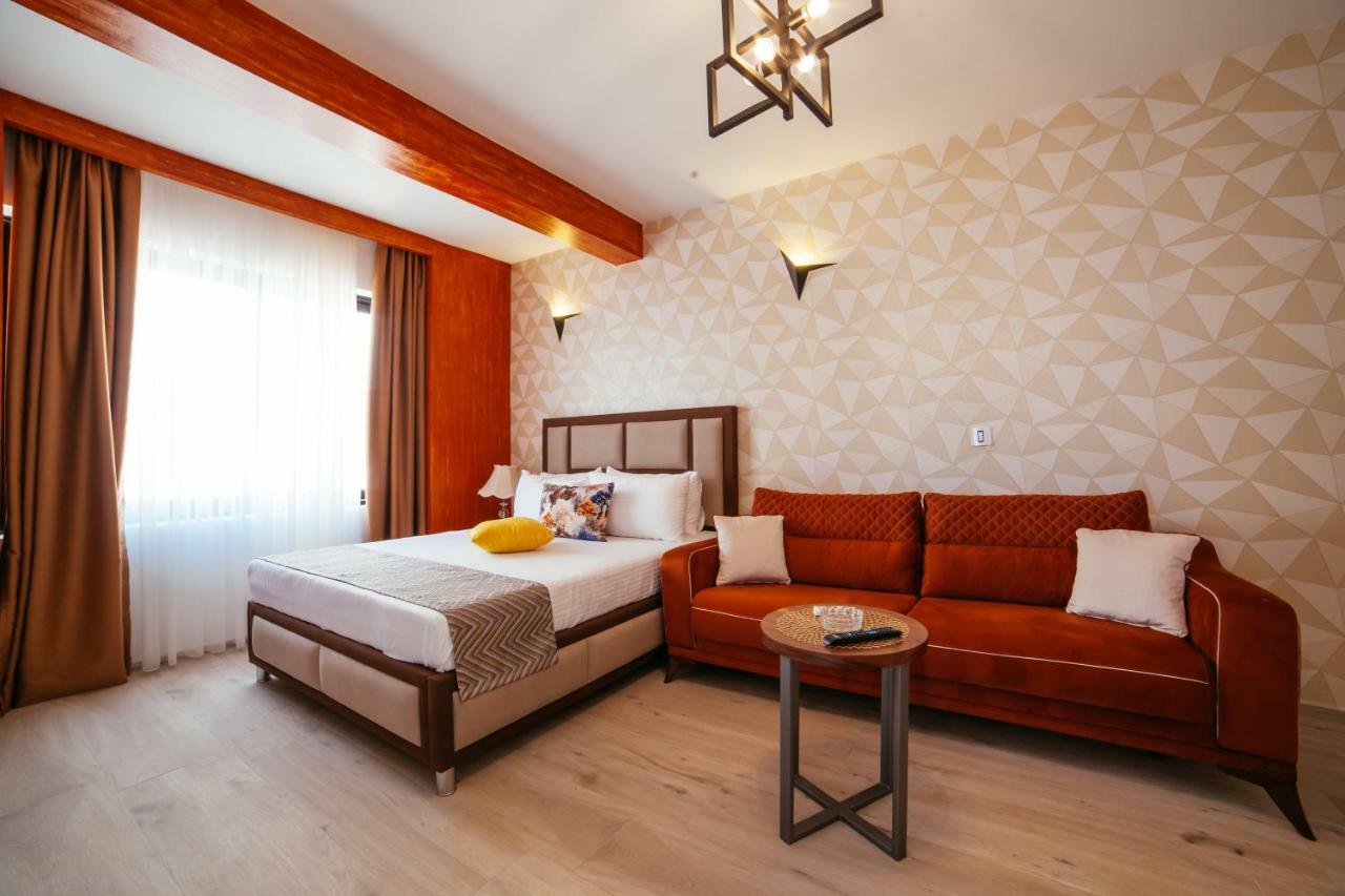 Hotel Platinum Ulcinj Exteriör bild