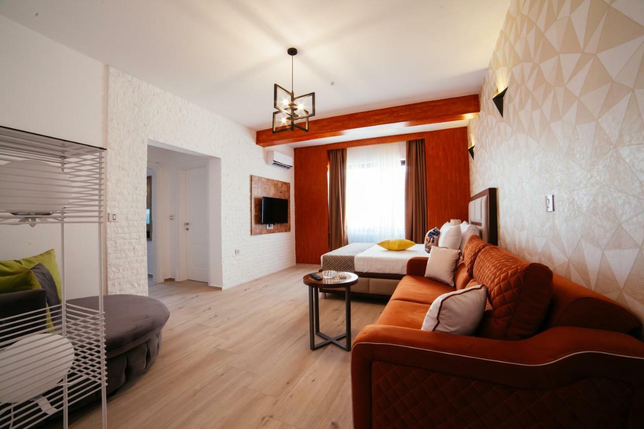 Hotel Platinum Ulcinj Exteriör bild