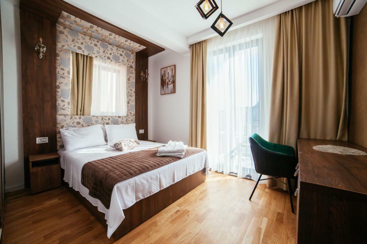 Hotel Platinum Ulcinj Exteriör bild