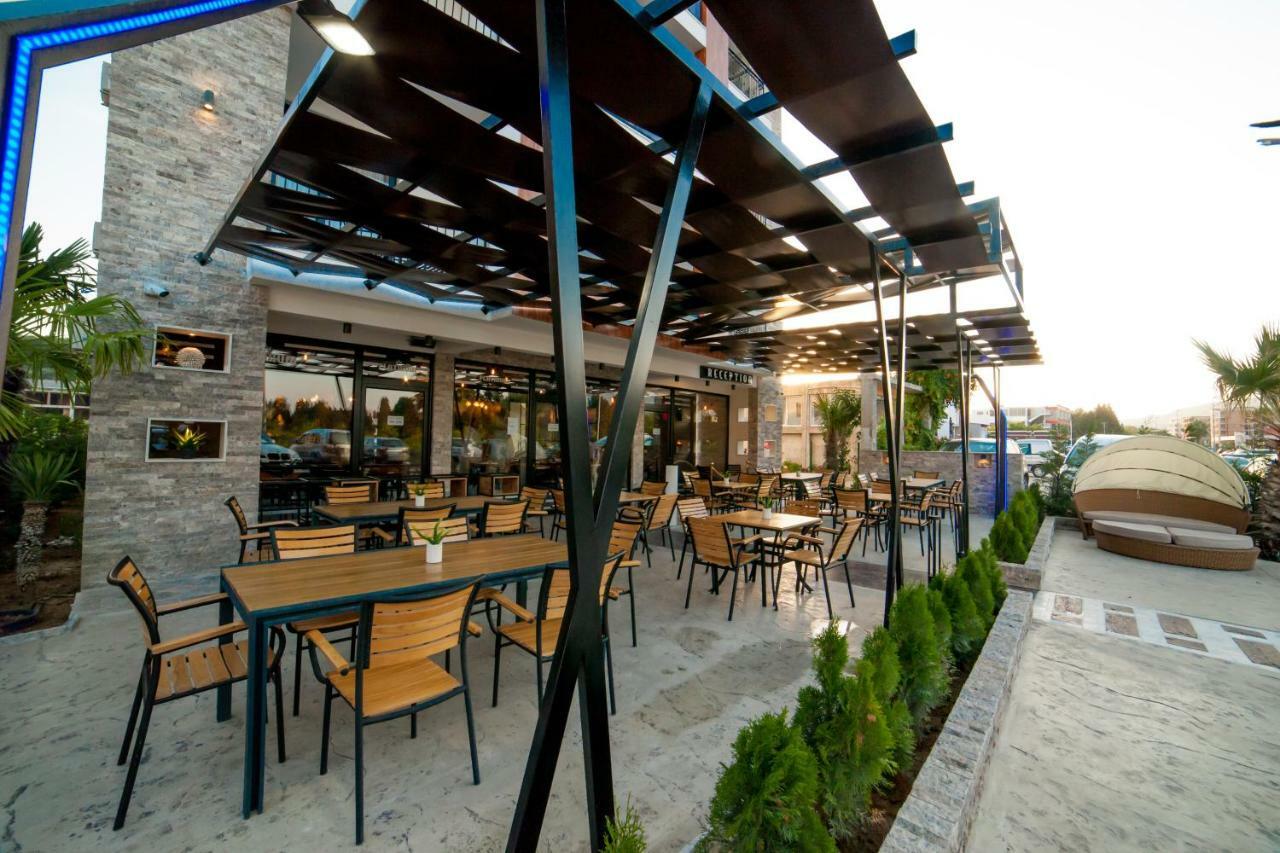 Hotel Platinum Ulcinj Exteriör bild