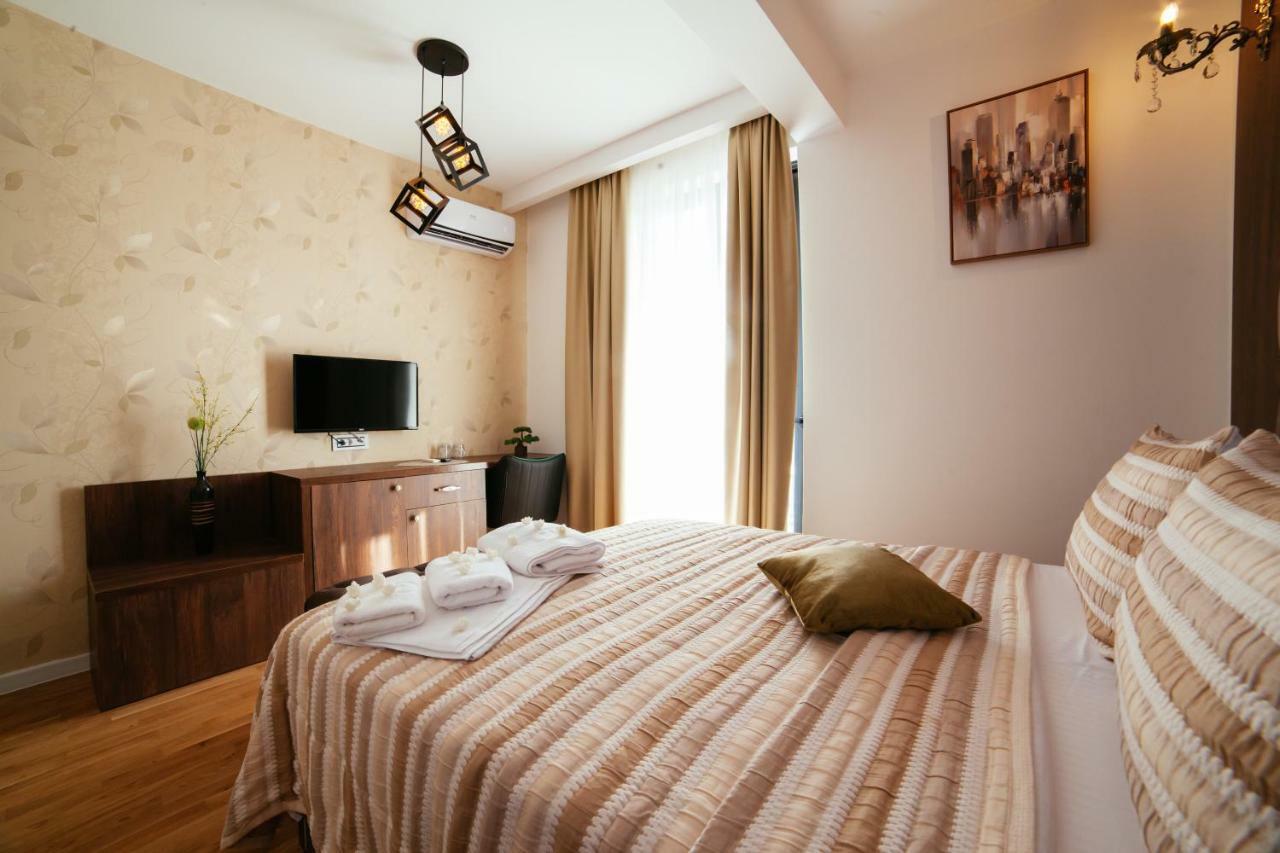 Hotel Platinum Ulcinj Exteriör bild