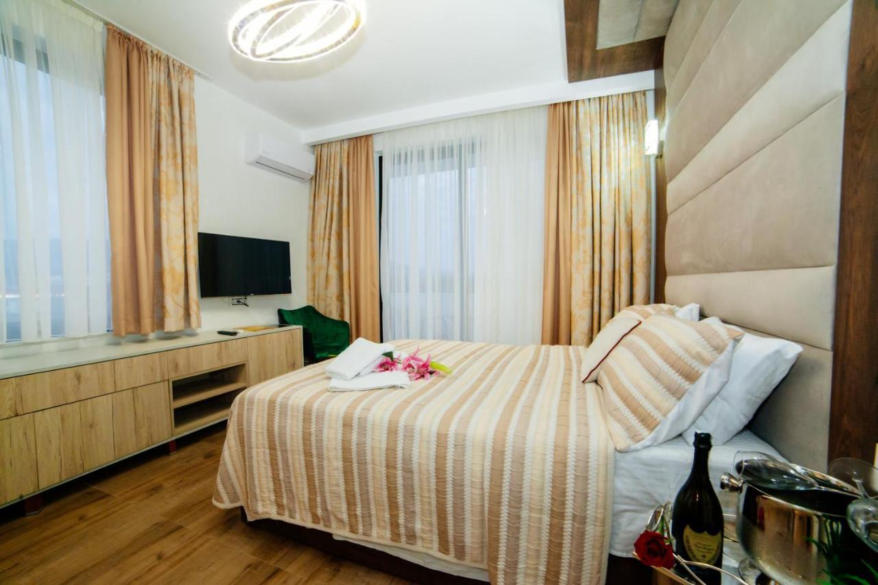 Hotel Platinum Ulcinj Exteriör bild